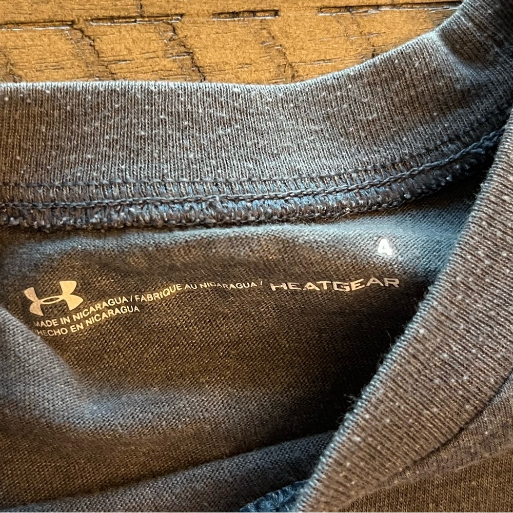 Under Armour Gray Baseball T-Shirt - Picture 3 of 3